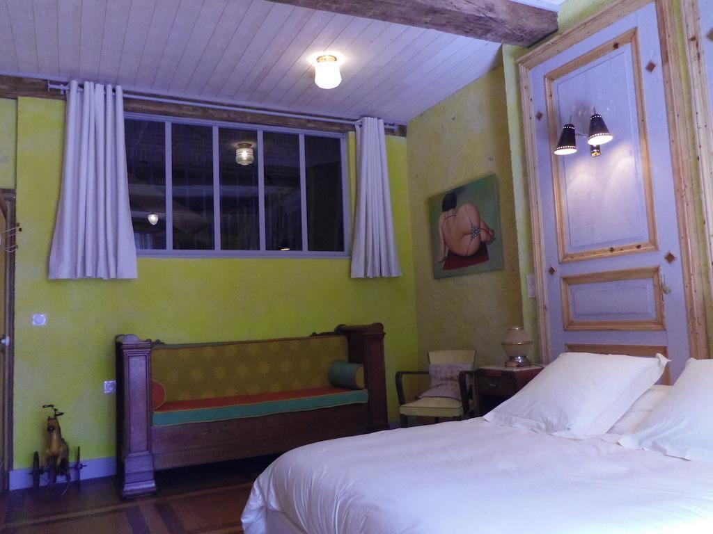 לינה וארוחת בוקר Cuiseaux Place Des Nobles חדר תמונה